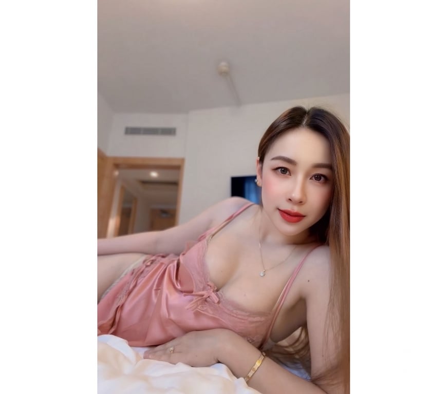 Escorts West Midlands Birmingham - Photos for Hot Thai Bebe Authentic Thai Massage real pics