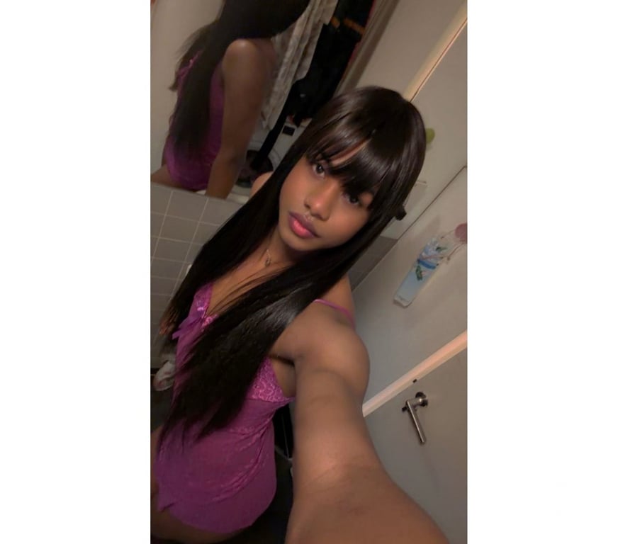Trans Escorts Central London London Bridge Station - Central London - Photos for confident, classy & unforgettable - meet tonight