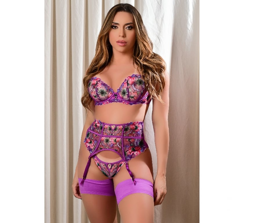 Trans Escorts West Midlands Birmingham - Photos for 🍑🍆 TS ALICE D’CASTRO 📍 IN BIRMINGHAM