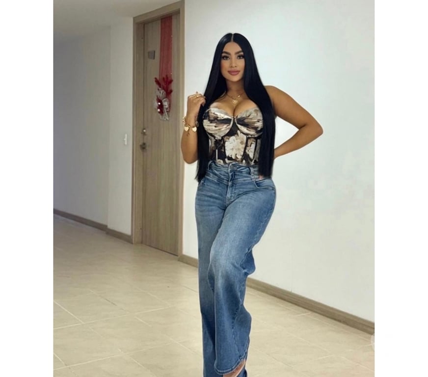 Escorts Staffordshire Lichfield - Photos for HI IM MARY, SEXY LATIN, CALL ME ON 07539022561