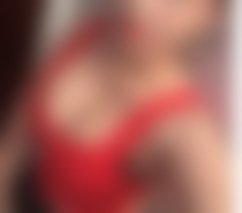 Hot oil massage with hot Thai girl ❤️