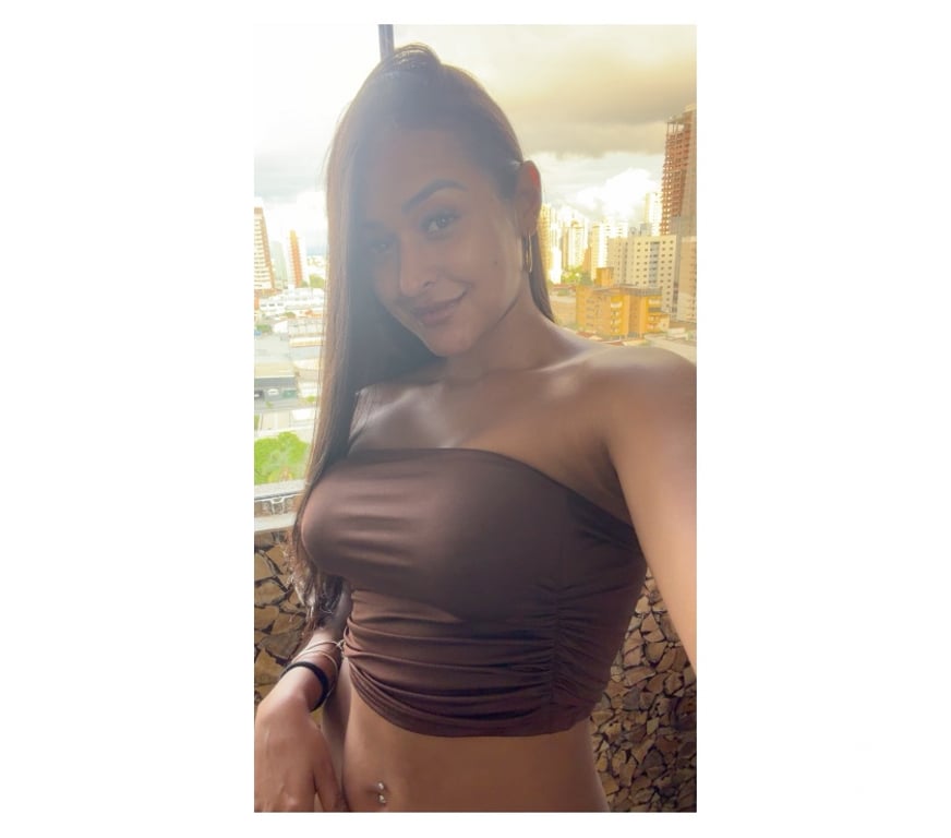 Escorts East London All Saints - East London - Photos for Natural Brazilian Goddess in Barking