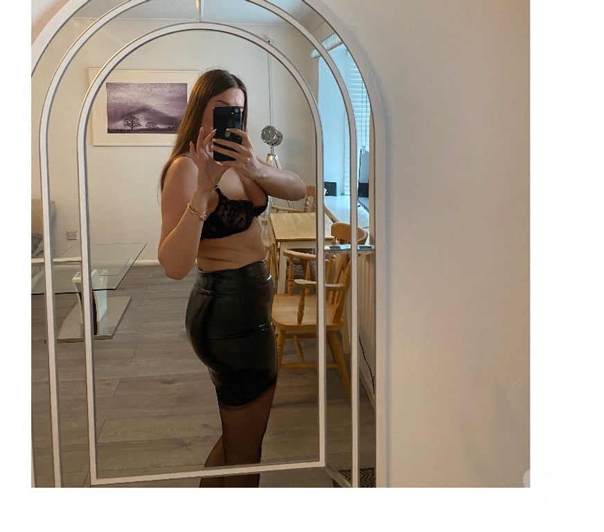 Escorts West Midlands Solihull - Photos for BEST SERVICE ! NO RUSH ! BLU EYES! ALEXIS