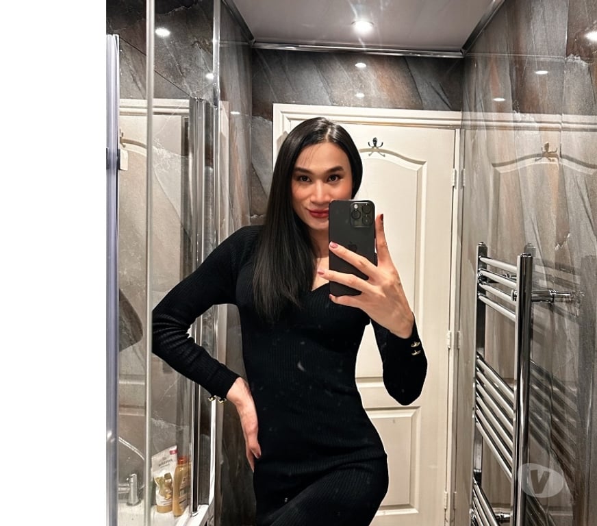 Escorts Merseyside Liverpool - Photos for Attractive Model Transsexual Transversatile Mistress Lydia