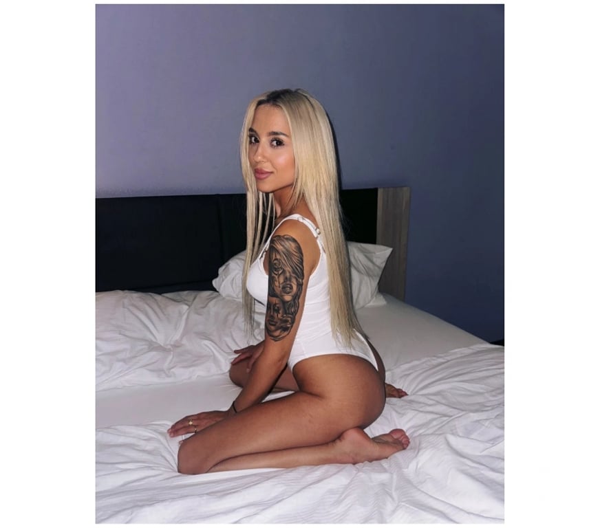 Escorts Merseyside Liverpool - Photos for Bella x x German xx