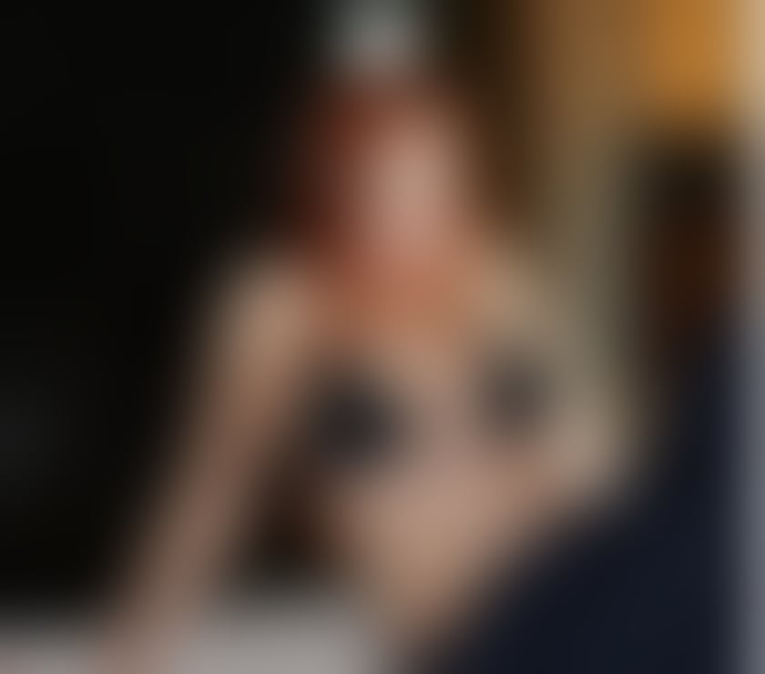 Escorts North West London Rayners Lane Station - North West London - Photos for 🔥 Hot Curvy Redhead