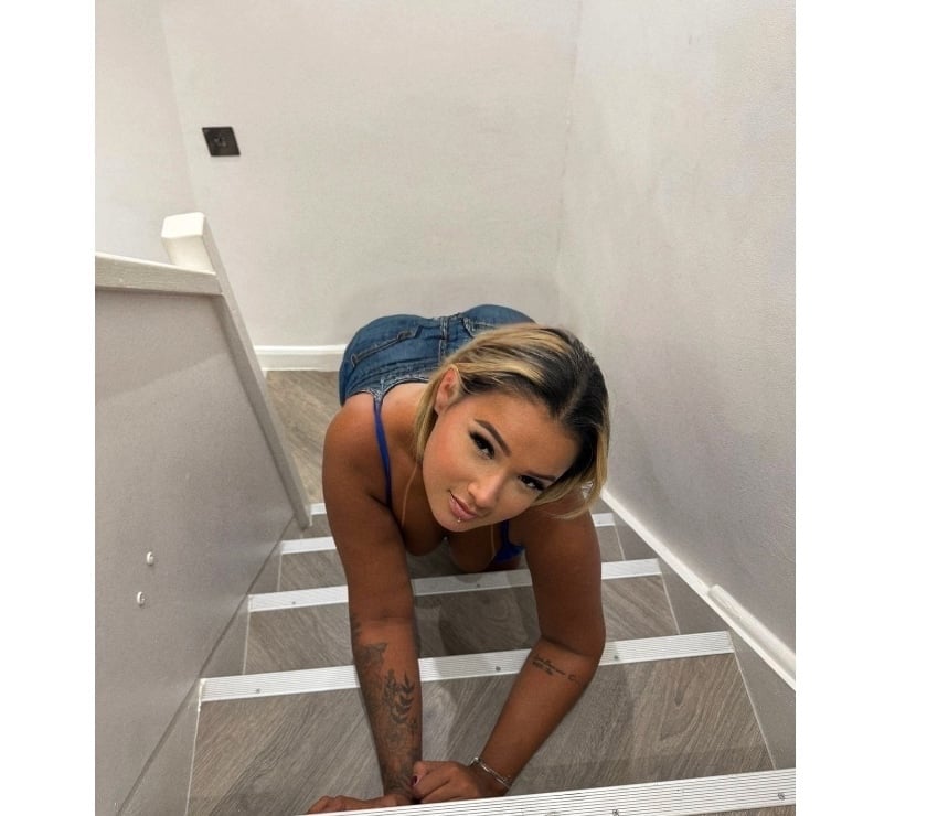 Escorts Glasgow Glasgow City Centre - Glasgow - Photos for NEW GIRL LIVIA HOT🇧🇷✨ THE BEST OWO😋 REAL🫢🍾