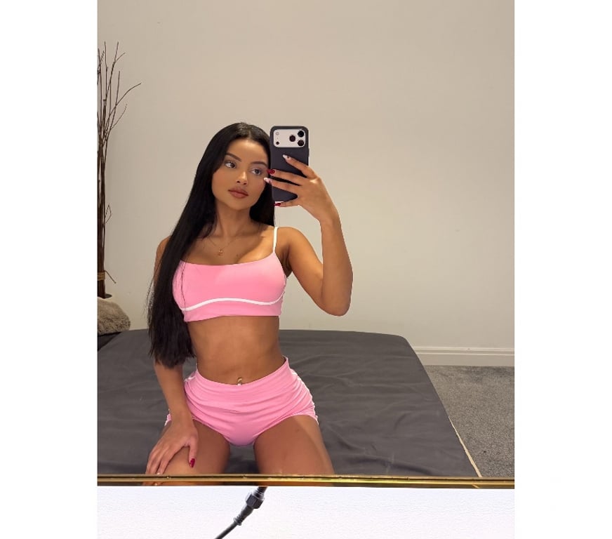 Escorts West Midlands Birmingham - Photos for ✨SOFIE SKINNY AND BRUNETTE LATINA🌟BODY NATURAL