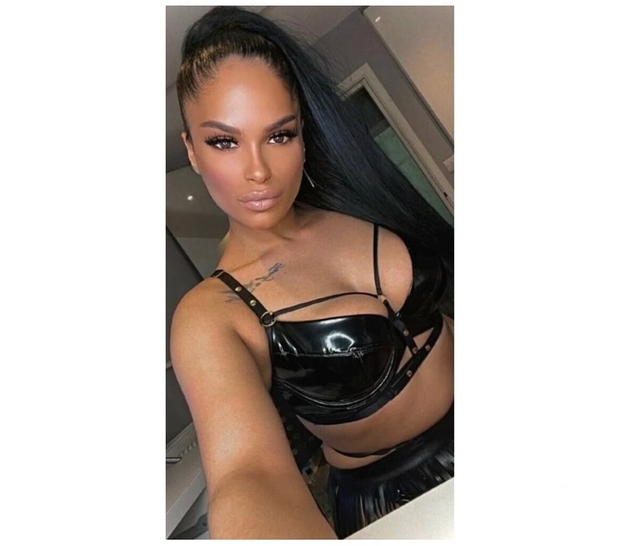 Escorts Belfast Belfast City Centre (South) - Belfast - Photos for ANTONIA NEW PARTY OUTCAL INCAL BOOK NOW