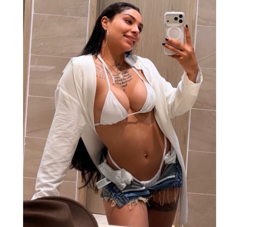 Escorts North London West Finchley Station - North London - Photos for EVA 🤎 , unique tattooed brown skin girl 🤸🏽