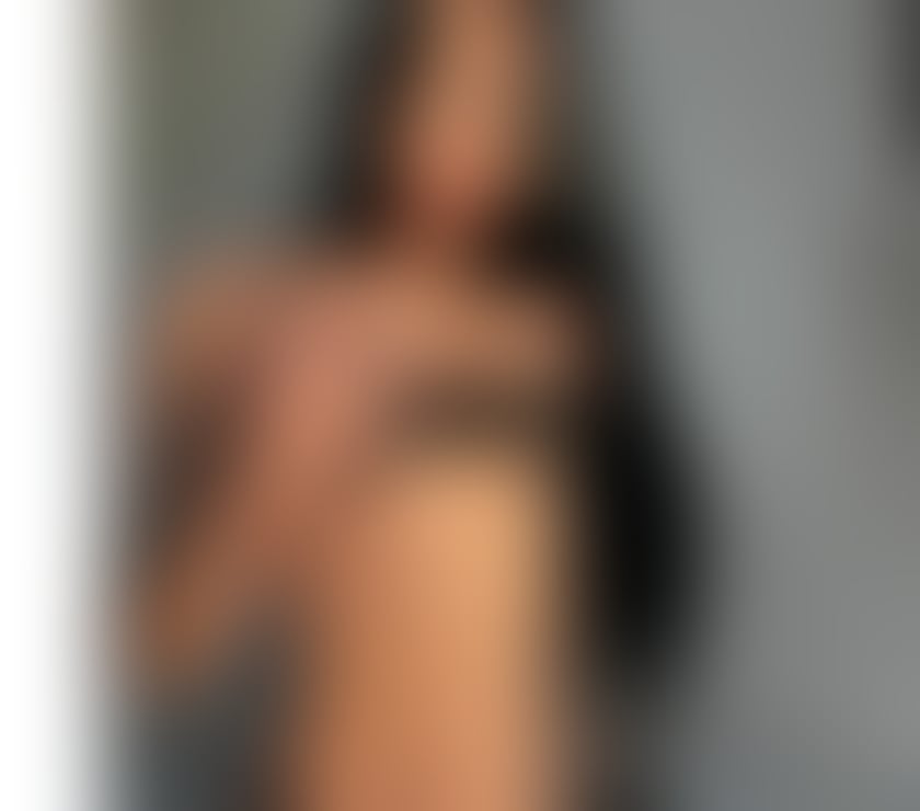 Erika new în town party girl INCALL and OTCALL