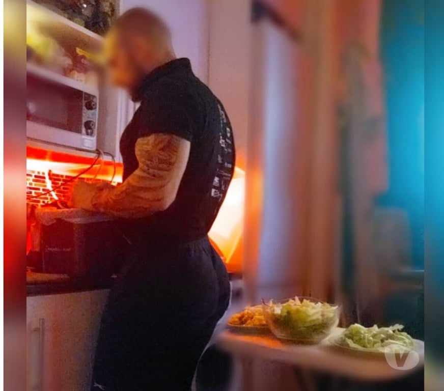  Gay massage North West London Hendon Central - North West London - Photos for Muscular Italian Ex-Model available for massage