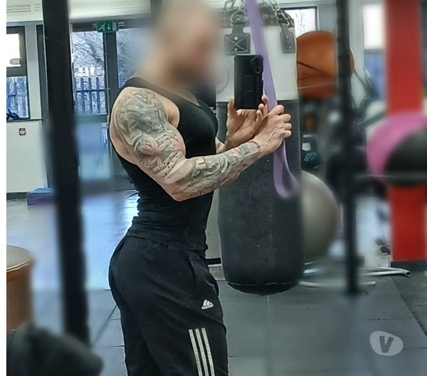  Gay massage North West London Hendon Central - North West London - Photos for Muscular Italian Ex-Model available for massage