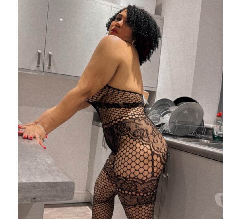 Escorts West London Hounslow - Photos for Thalita🔞 SWEET, NAUGHTY & IRRESISTIBLE 🇧🇷