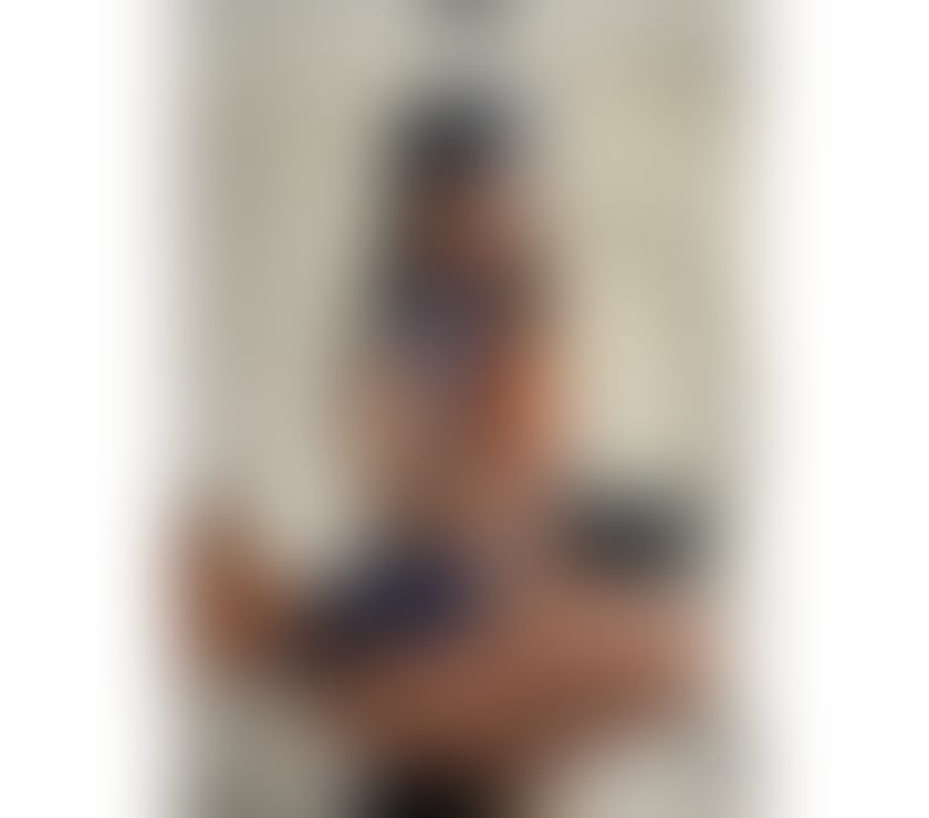 Escorts North West London Golders Green - North West London - Photos for Sandra, your next door party girl ✨😘