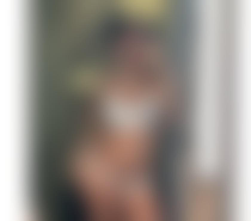 Escorts North West London Golders Green - North West London - Photos for Sandra, your next door party girl ✨😘