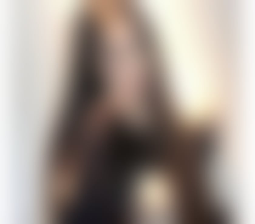 . 🌿 Timeless Elegance & Calm Beauty 🌿