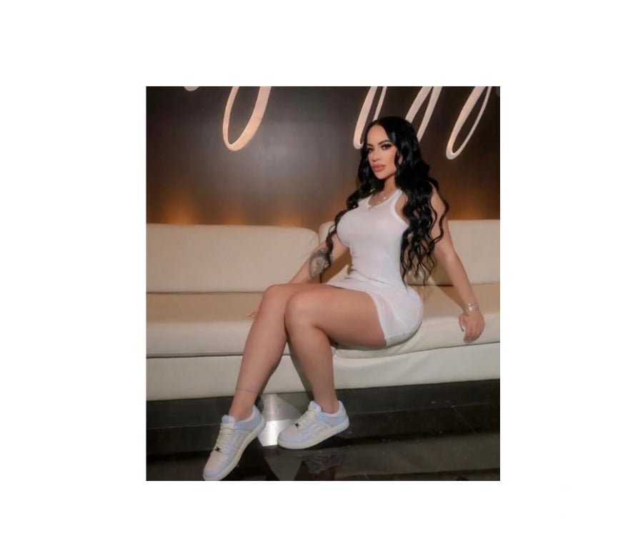 Escorts Wiltshire Swindon - Photos for 👅Lucia brazilian Hot girl