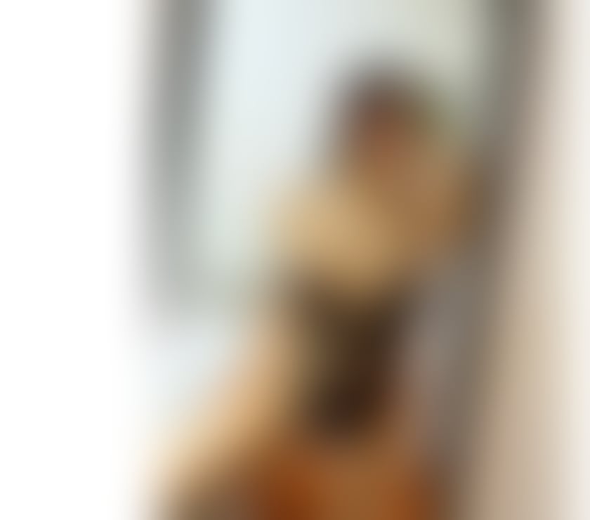 New Thai girl Ellie 1st time in here Exeter now🔥🫦