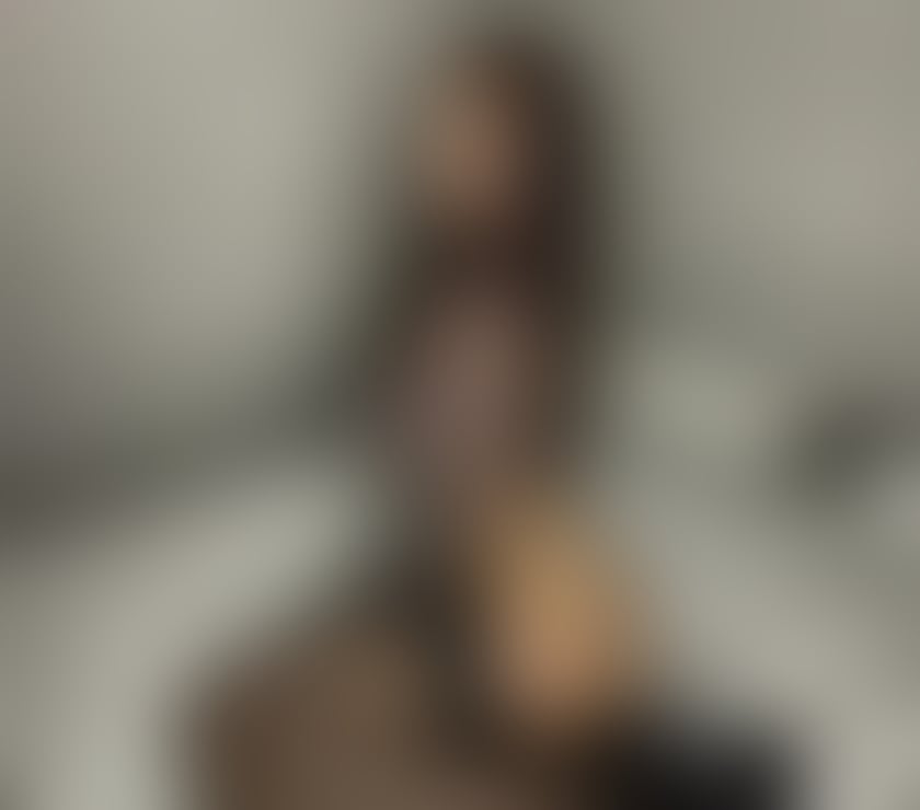 Hi new in town brunette🔥girl available now party girl💓