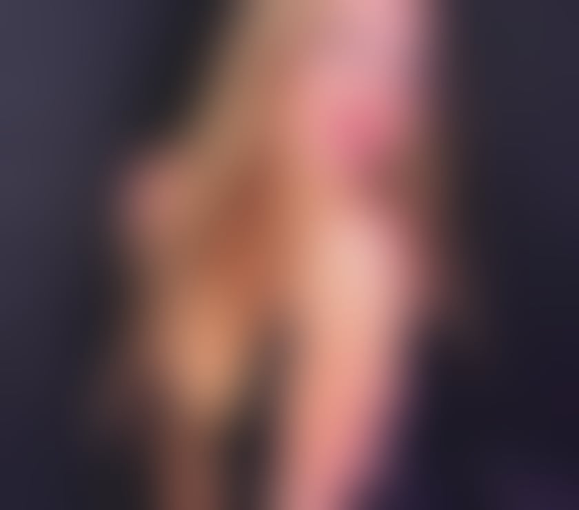 Photos for MARÍA YOUR NEW BOMBSHELL