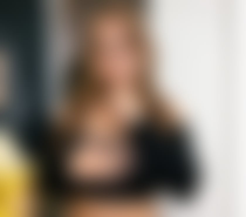 Photos for JASMINE LEBANESE YOUR NEW BOMBSHELL