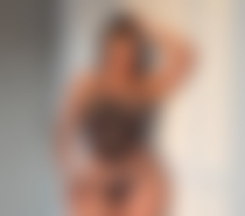 Escorts Wood Green North London - Photos for 🇧🇷 Curvy Brazilian Beauty| Playful & Fun ❤️‍🔥