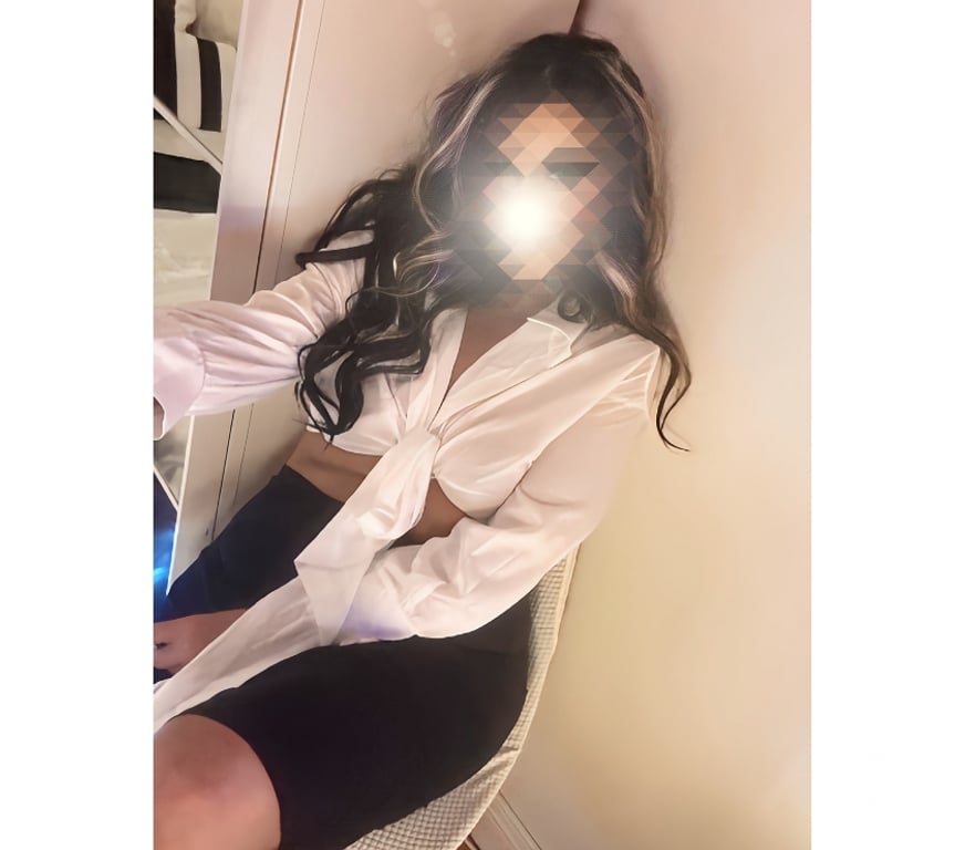 Escorts Essex Colchester - Photos for ANISHA SEXY BRITISH INDIAN MAURITIUS LADY IN COLCHESTER