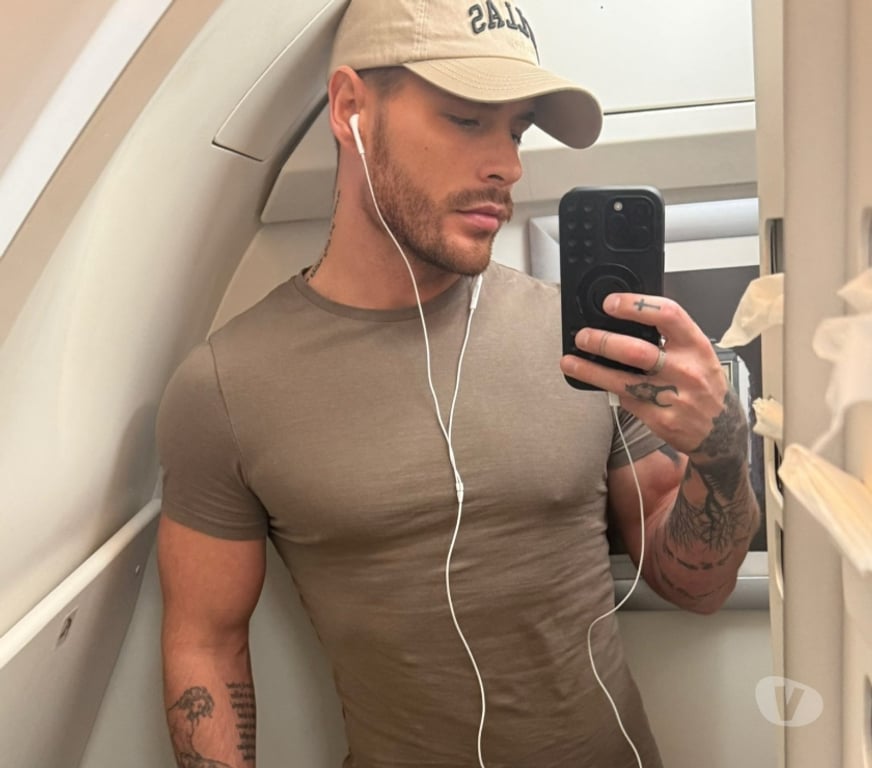  Gay massage Hampshire Test Valley - Photos for Reach me on WhatsApp