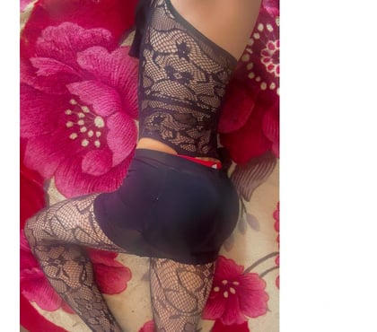 Trans Escorts Roehampton South West London - Photos for Top & Bottom femboy here to meet new people