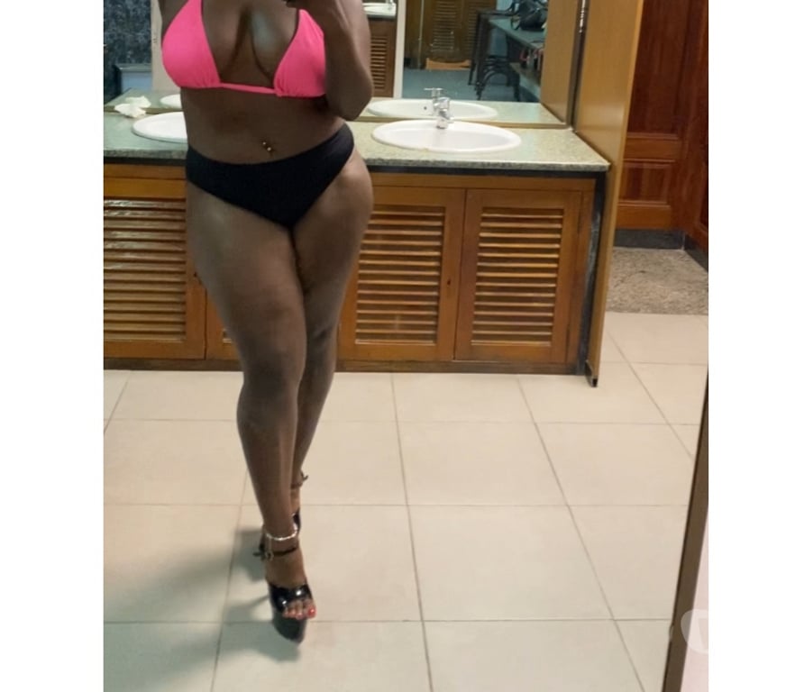 Escorts Reading Reading Town Centre - Reading - Photos for CURVY BLACK BRITISH QUEEN 🇬🇧👸🏿