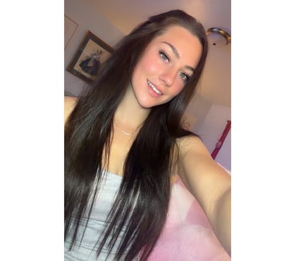 Escorts Romford Havering - Photos for Laura - Brazilian Girl (extras) 🥳