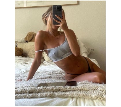 Escorts Whitstable Canterbury - Photos for 🔥 NEW IN UK HOT IZA 🔞 PARTY GIRL 🎊