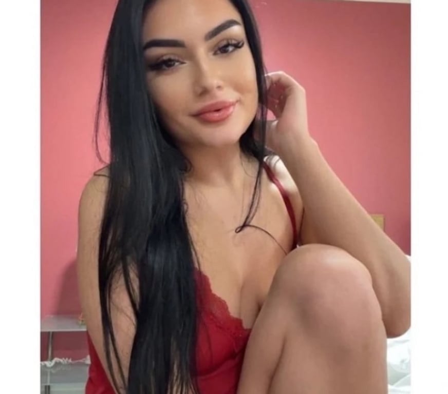 Escorts Highland Inverness - Highland - Photos for Nicolle new in town just 5 days😍Incall outcall party