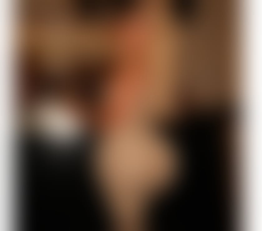 THALIA STUNNING PARTYGIRL