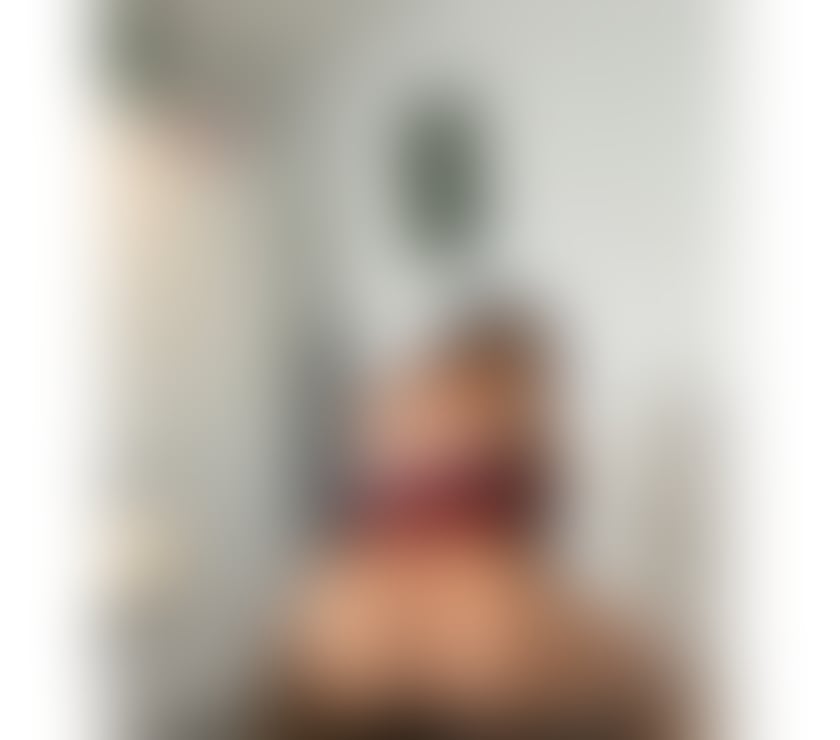 NEW SEXY BRUNETTE GIRL IN TOWN