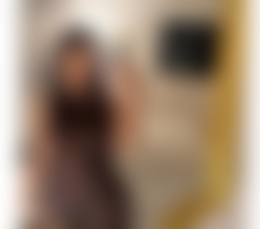 Escorts West Yorkshire Leeds - Photos for Elegance, curves, and a captivating gaze🔥🔥