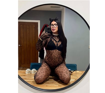 Photos for Suy brazilian dominatrix 🥵❤️‍🔥