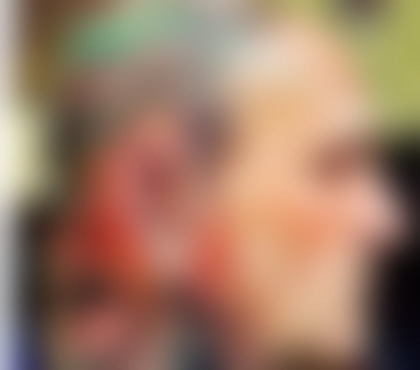 Swingers Croydon Town Centre Croydon - Photos for 52 year old tattooed male looking for a couple