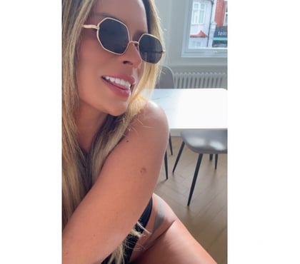 Photos for Brazilian brunette girl, very naughty, likes🥳