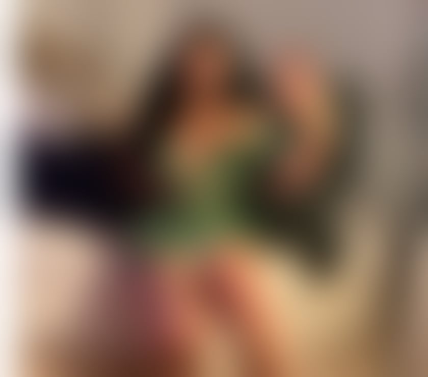 Escorts East London Gants Hill - East London - Photos for JESSI FULL PARTY 🥂 24HR🥵HORNY AND WET 💦🔥