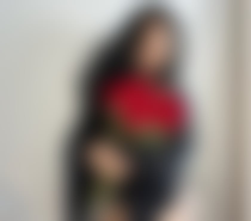 Beautiful😘and mature❤️party girl❤️