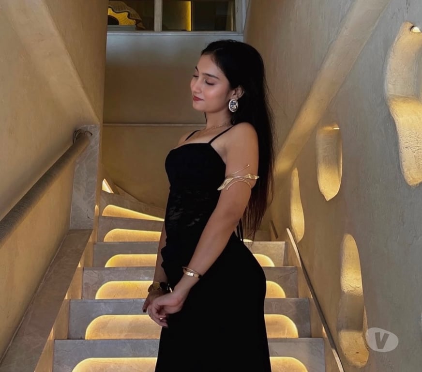 Escorts East London Havering - Photos for Discreet escort and massage in Romford