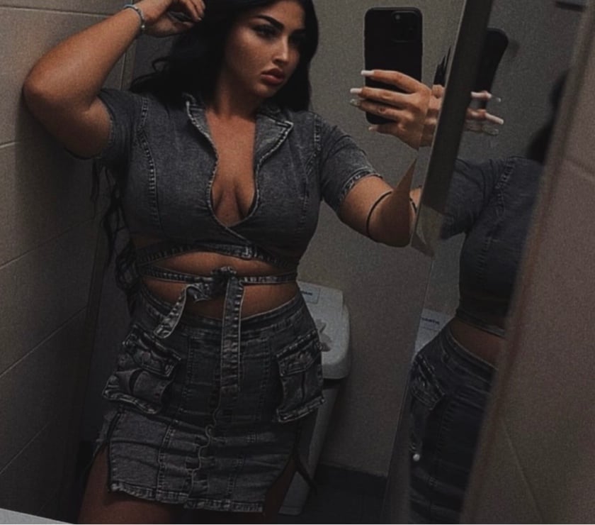 Escort Darlaston Walsall - Photos for Amira new full service owo gfe call