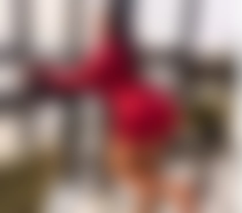 a beautiful, sweet and sexy girl😘