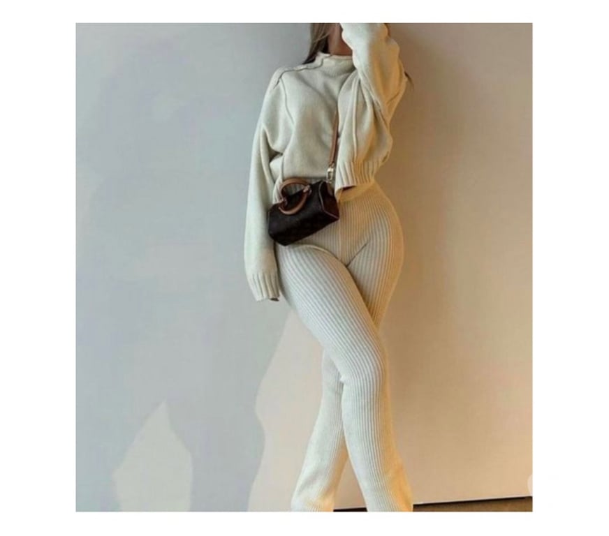 Escorts West Northamptonshire Northampton - West Northamptonshire - Photos for am a very down to earth easy to talk to kind of girl 💗