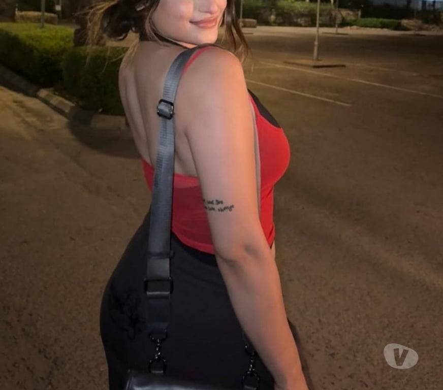 Escorts East London Canary Wharf - East London - Photos for Discreet And Clean Indian Curvy ♥️