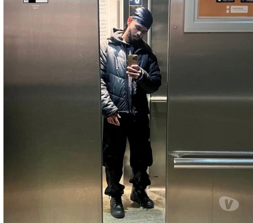 Escorts Dorset Bournemouth, Christchurch and Poole - Photos for Hopeless Romantic with a Sense of Humor