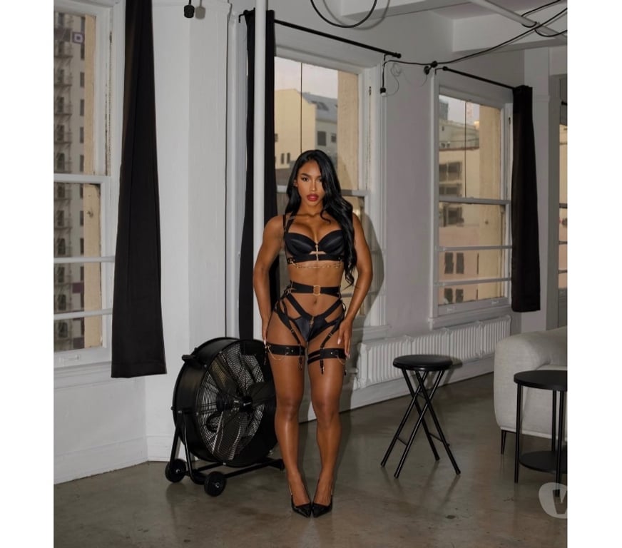 Escorts Hampshire Basingstoke and Deane - Photos for IZA NEW BABY ON THE TOWN 💦👅🥰