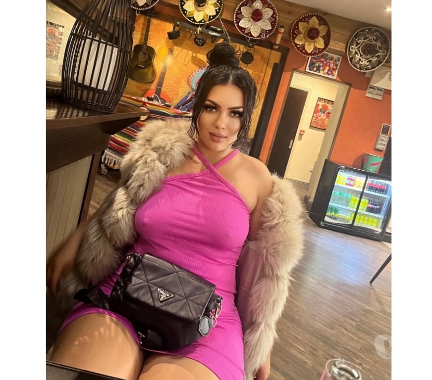 Escorts South Yorkshire Doncaster - Photos for 🌸F kiss included🌸 town center🤍Best Owo🤍